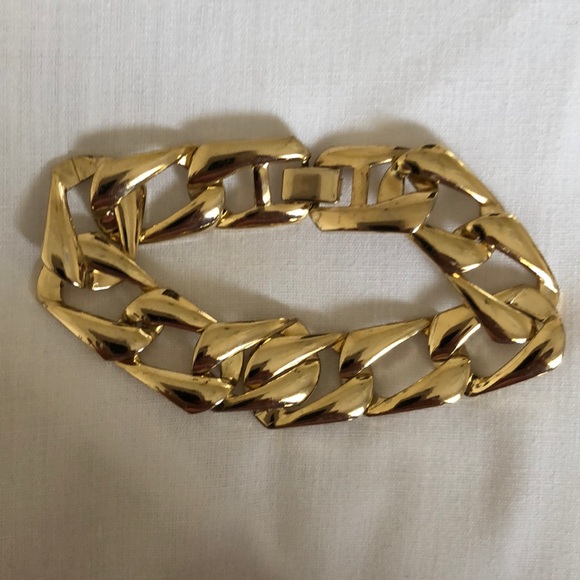 Gold Cuban Link Costume Bracelet - Picture 1 of 5